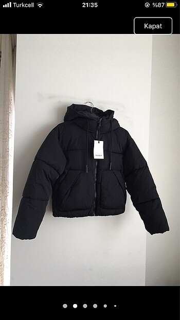 Pull and Bear Kapüşonlu şişme mont