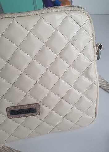 BERSHKA TABLET ÇANTASI