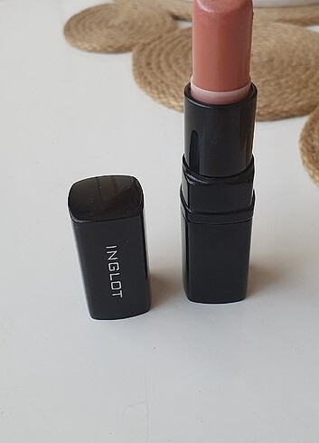 INGLOT RUJ 208