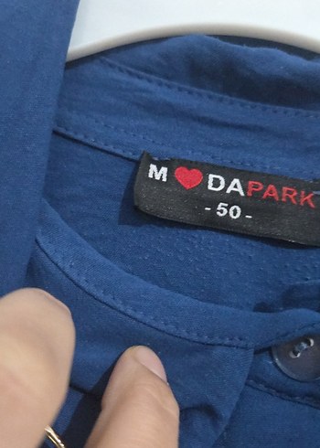 Zincir Detaylı Mavi Uzun Kollu Kadın Gömlek - Görsel 3