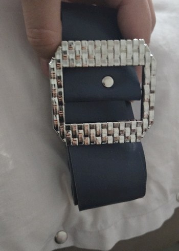 Kadın Siyah Deri Tokalı Kemer - Görsel 3