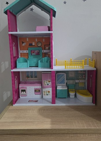 Pastel Pembe Çocuk Oyun Evi Mobilyası