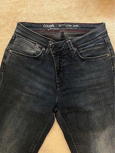 Colins Slim Fit Jeans