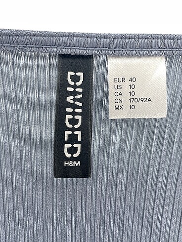 40 Beden çeşitli Renk H&M Kısa Elbise %70 İndirimli.