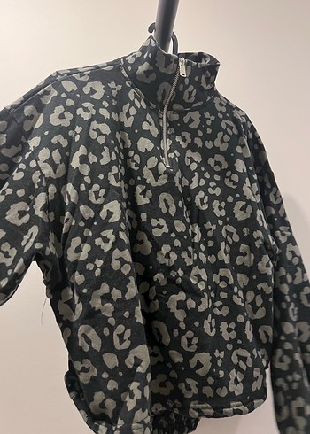 Kadın Gri Leopar Desenli Fermuarlı Sweatshirt takım - Görsel 2