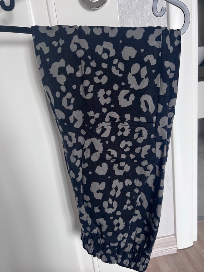 Gri Leopar Desenli Fermuarlı Kadın Sweatshirt takımı - Görsel 3