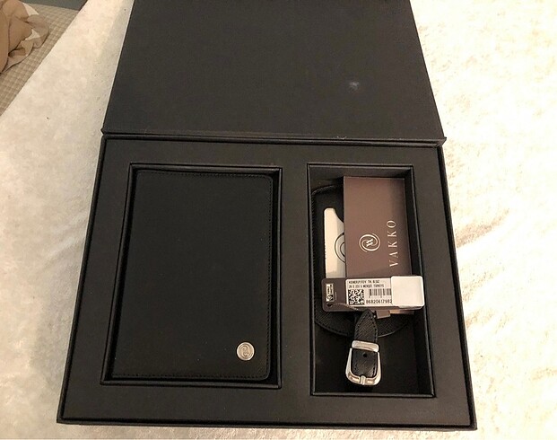 Vakko pasaportluk ve isimlik seti - Görsel 4