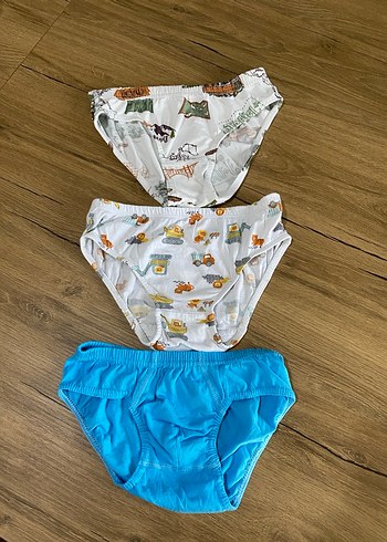 5 Yaş Beden Çocuk İç Çamaşırı 3'lü Paket - Mavi ve Desenli