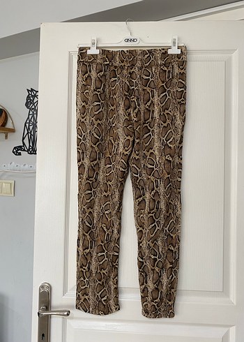 Kahverengi Yılan Desenli Kadın Pantolon S - Görsel 2