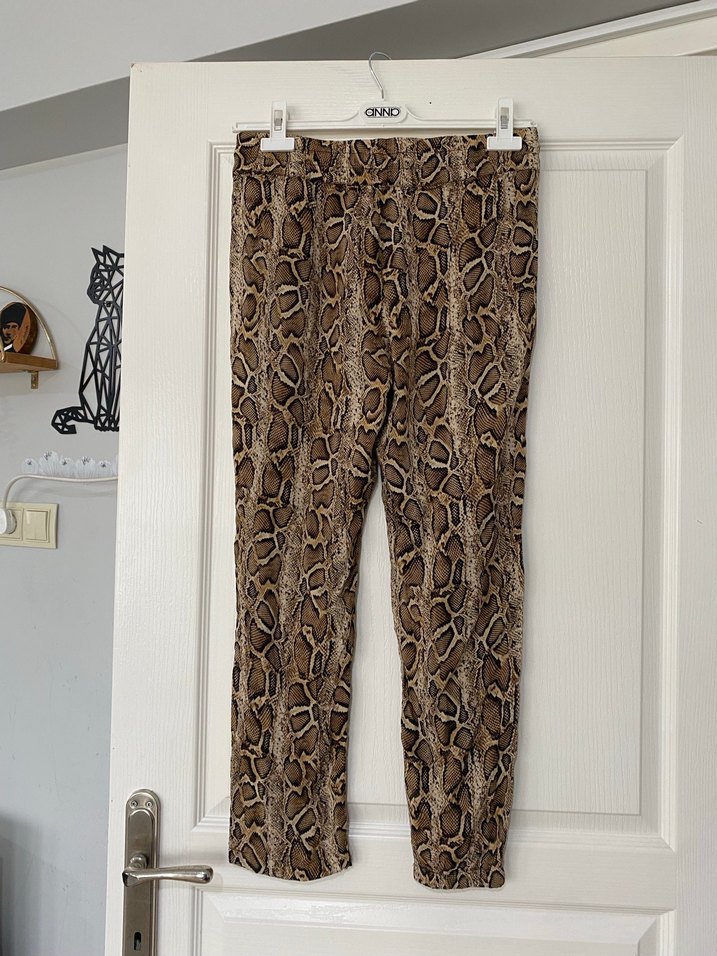 Kahverengi Yılan Desenli Kadın Pantolon S - Görsel 2