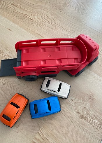 Çek Bırak Kırmızı Oyuncak Kamyon ve 3 Mini Araba - Görsel 4
