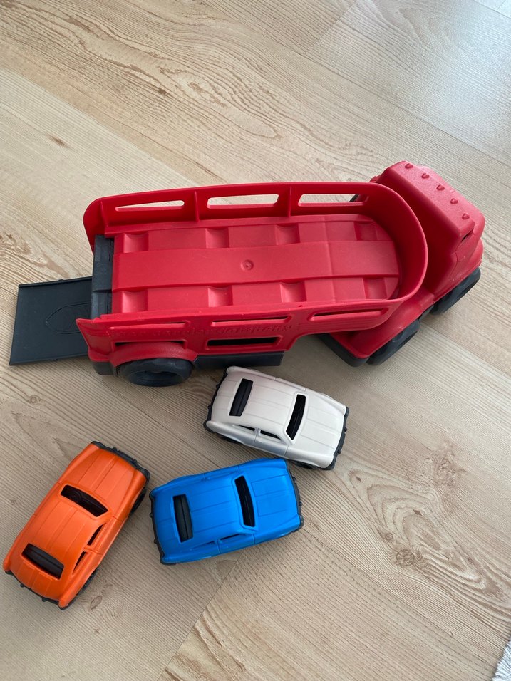 Çek Bırak Kırmızı Oyuncak Kamyon ve 3 Mini Araba - Görsel 4