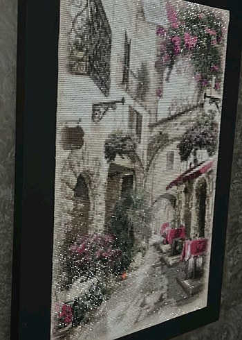 Bordo Tonlarında Sokak Manzaralı Tablo