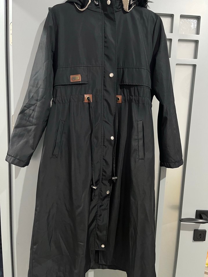 Siyah Uzun kadın tesettür mont - Görsel 2