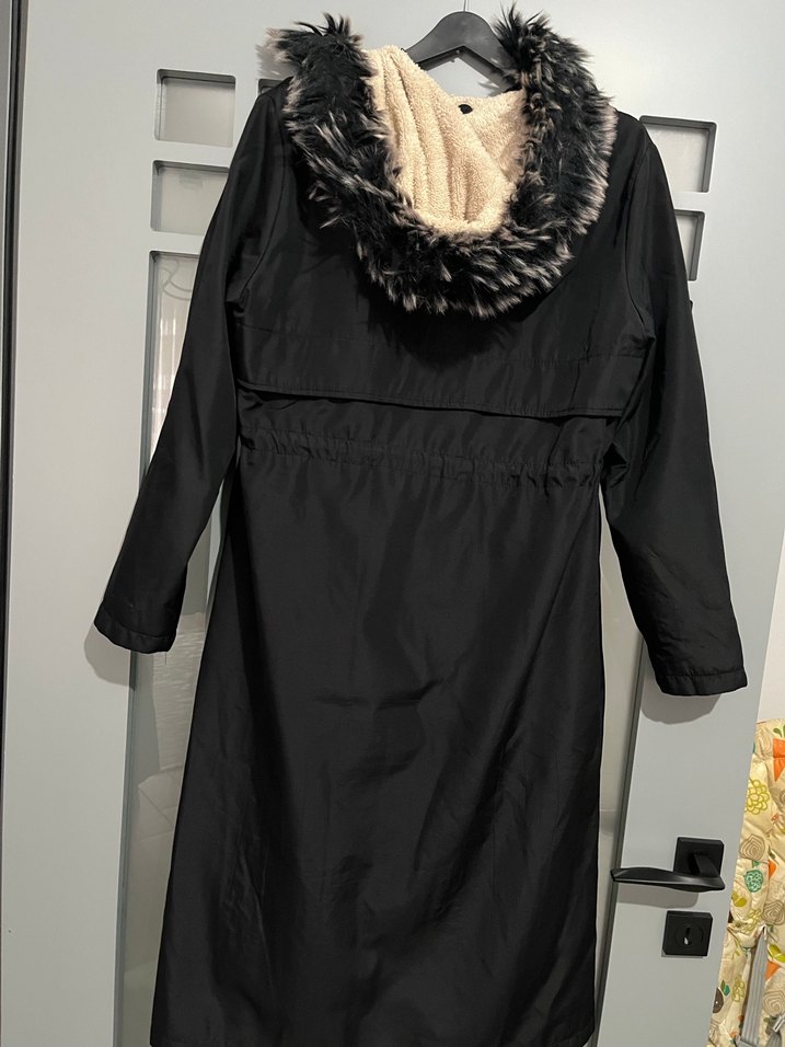 Siyah Uzun kadın tesettür mont - Görsel 4