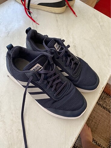 42 Beden Adidas ayakkabı