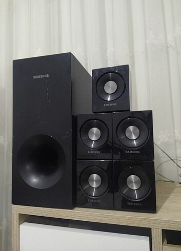 Samsung ht d350 Ev Sinema 5+1 Ses Sistemi  - Görsel 2