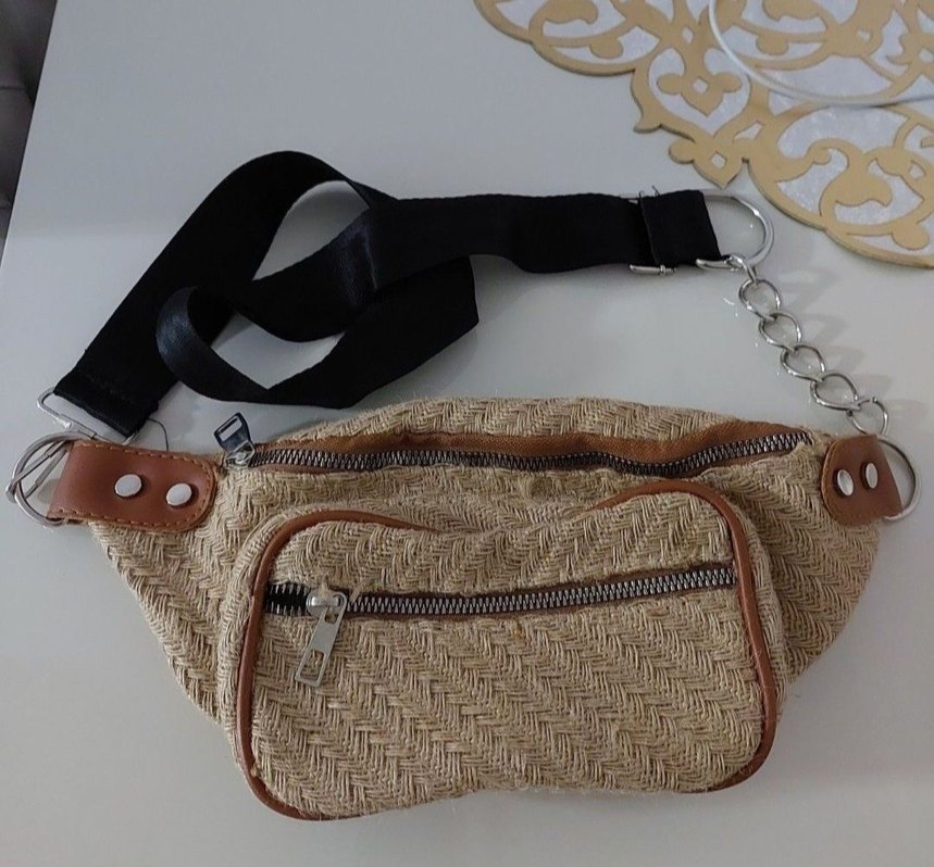 Örgü Mini Bel Çantası ve Yeşil Bağcıklı Kazak - Görsel 4