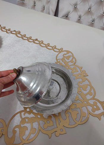 en az 60 yıllik antika yeni kalaylanmiş sunum tabagi - Görsel 6