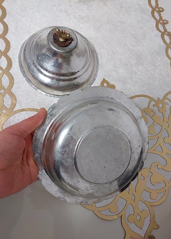 en az 60 yıllik antika yeni kalaylanmiş sunum tabagi - Görsel 4