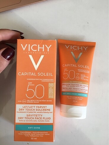 Vichy renkli güneş kremi