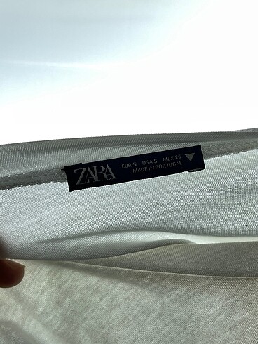 s Beden beyaz Renk Zara Bluz %70 İndirimli.