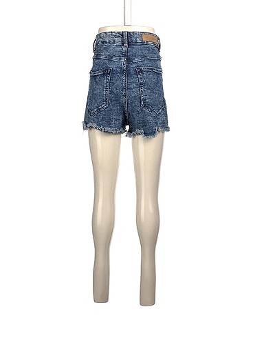 36 Beden Bershka Jean / Kot Şort %70 İndirimli.