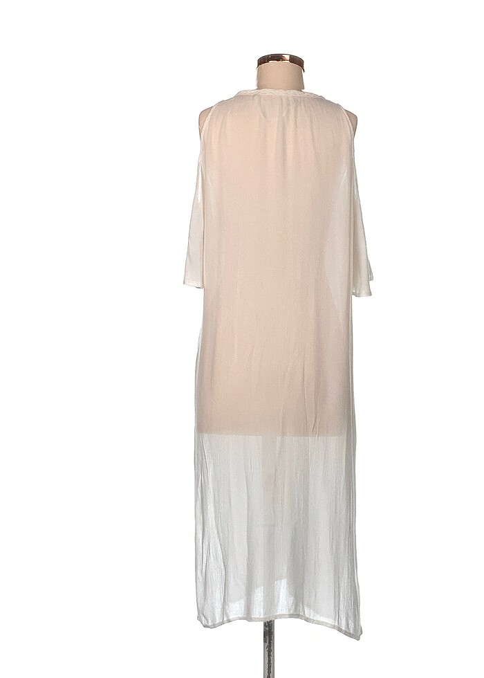 BCBG Maxazria Pareo %70 İndirimli. - Görsel 3