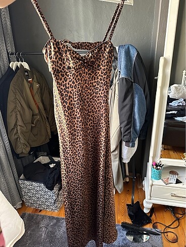 Leopar Sırt Detaylı Zara Elbise
