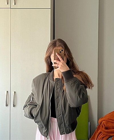 Zara Bomber