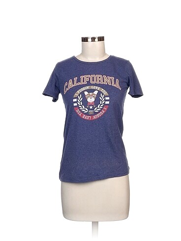Koton T-shirt %70 İndirimli.