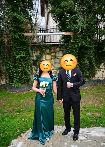Nisan elbisesi saten