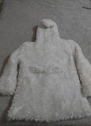 12-13 Yaş El Emeği Sakallı İpten Yumuşacık Palto - Görsel 2