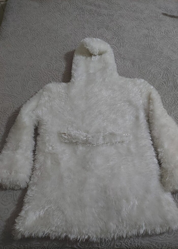 12-13 Yaş El Emeği Sakallı İpten Yumuşacık Palto - Görsel 2