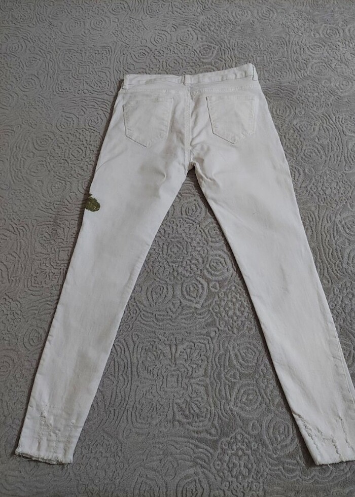 38 Beden İşlemeli Kot Pantolon - Görsel 2