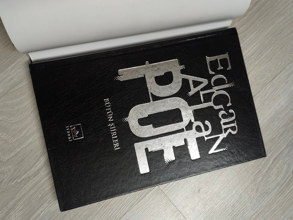 Edgar Allan Poe Hikaye ve Şiir Kitabı - Görsel 4