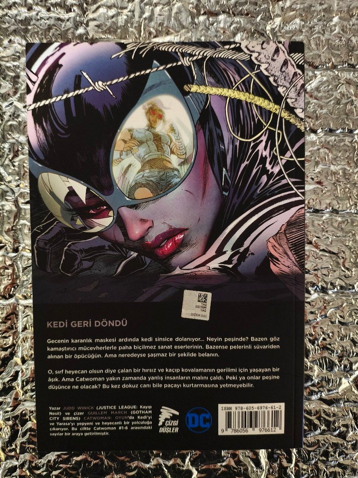 Catwoman Yeni 52 Cilt 1 Oyun - Görsel 2