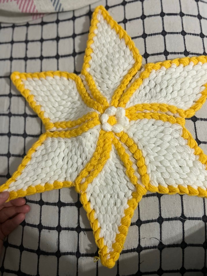 Nakışlı Beyaz Bebek Önlüğü - Görsel 2