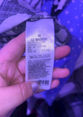 Bohem Siyah Düğmeli V Yakalı Uzun Kollu Gömlek - Görsel 2