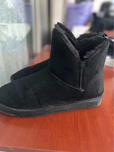Deichmann Ug bot