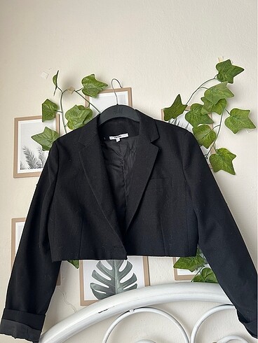 Crop blazer