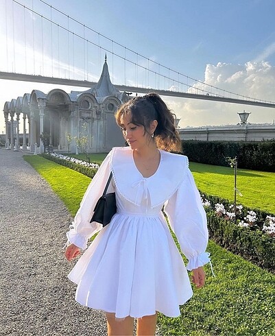 Yaka detaylı elbise