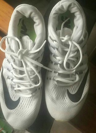 Nike spor ayakkabi