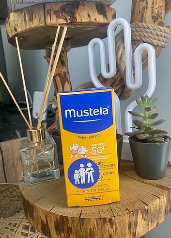 Mustela 50+ güneş losyonu 