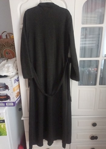 Uzun kemerli Fermuarlı cepli Kadın Kaban - Görsel 2