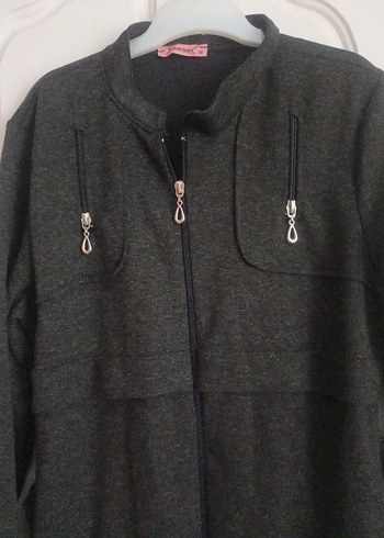 Uzun kemerli Fermuarlı cepli Kadın Kaban - Görsel 3