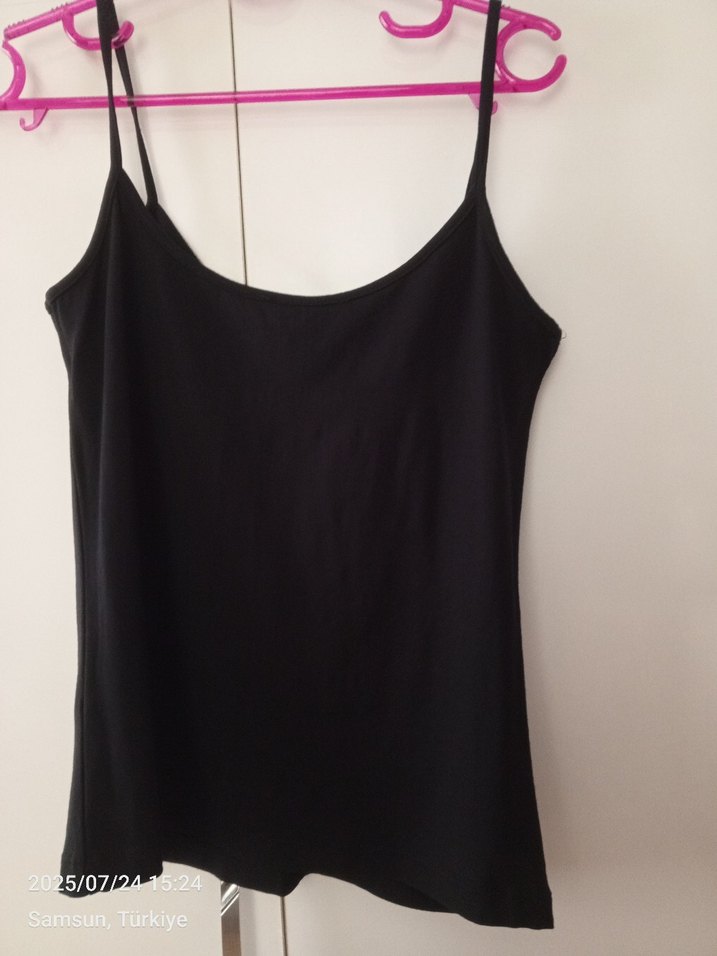 Siyah V Yaka Kadın Askılı Bluz - Görsel 3