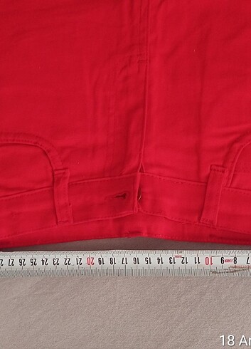 Kırmızı kot  - Görsel 4