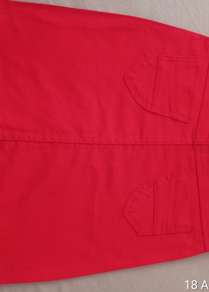 Kırmızı kot  - Görsel 2