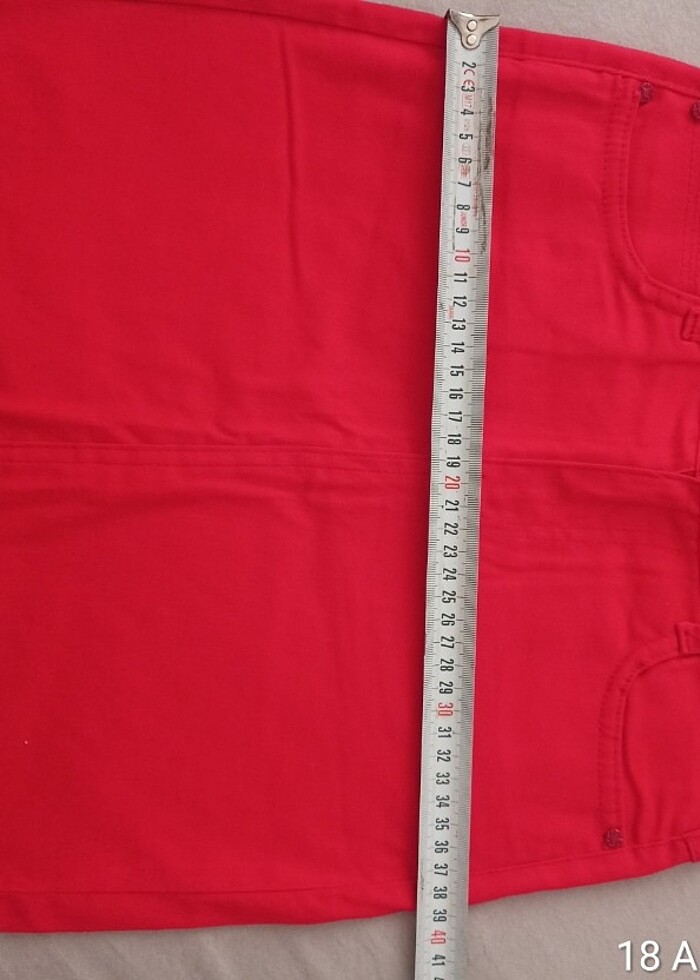 Kırmızı kot  - Görsel 3